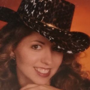 Meet your Posher, Mistee